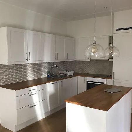 Daire City Center Paradise W/three Bedroom And Two Toilettes *